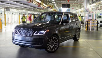 FIRST RANGE ROVER MADE UNDER SOCIAL DISTANCING MEASURES COMES OFF JAGUAR LAND ROVER’S SOLIHULL PRODUCTION LINE