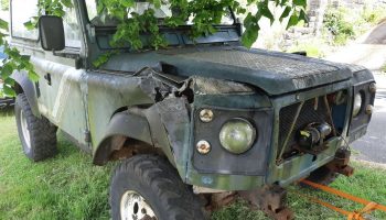 Land rover defender 90