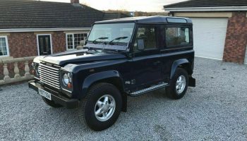 LAND ROVER DEFENDER TD5 90 Blue