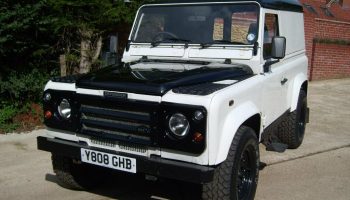 Land Rover DEFENDER 90 2.5 Td5 Hard Top 3dr