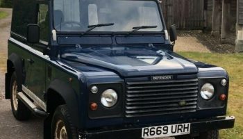 Land Rover Defender 90 2.5 TDi Hard Top