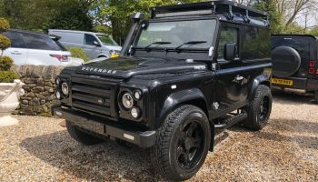 Land Rover Defender 90 tdci Black Twisted Upgrades