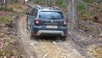 Big Rocks vs Dacia Duster 4×4 2021 Offroad