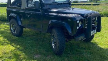 Stunning & Unique Soft Top V8 Land Rover Defender 90 Pickup