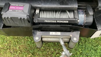 LAND ROVER DISCOVERY 2  FRONT BUMPER WITH Winch