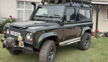 2002 landrover defender 90 County TD5 met  Green High spec