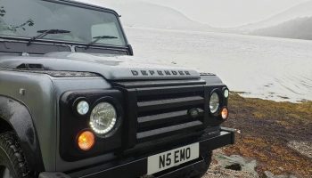 LAND ROVER DEFENDER 90 300 TDI STATION WAGON PUMA SPEC