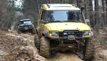 Toyota Land Cruiser ''VS'' Land Rover Discovery **Extreme OFF ROAD Challenge**