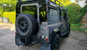 LAND ROVER DEFENDER 90 2.5 300TDI FULLY REBUILT galvanised chassis