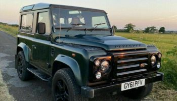 Land Rover Defender 90 Hard Top 2.2 Td 2011