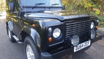 Land Rover Defender 90 Tdci 2.2   2014   Only 34,000 miles  Full service history