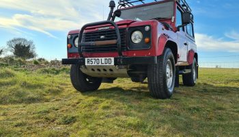 Land Rover Defender 90 County