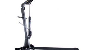 How to use an engine crane